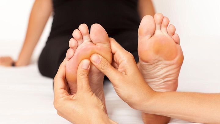 foot osteopath treat-arthritis-foot-pain-05-1440x810