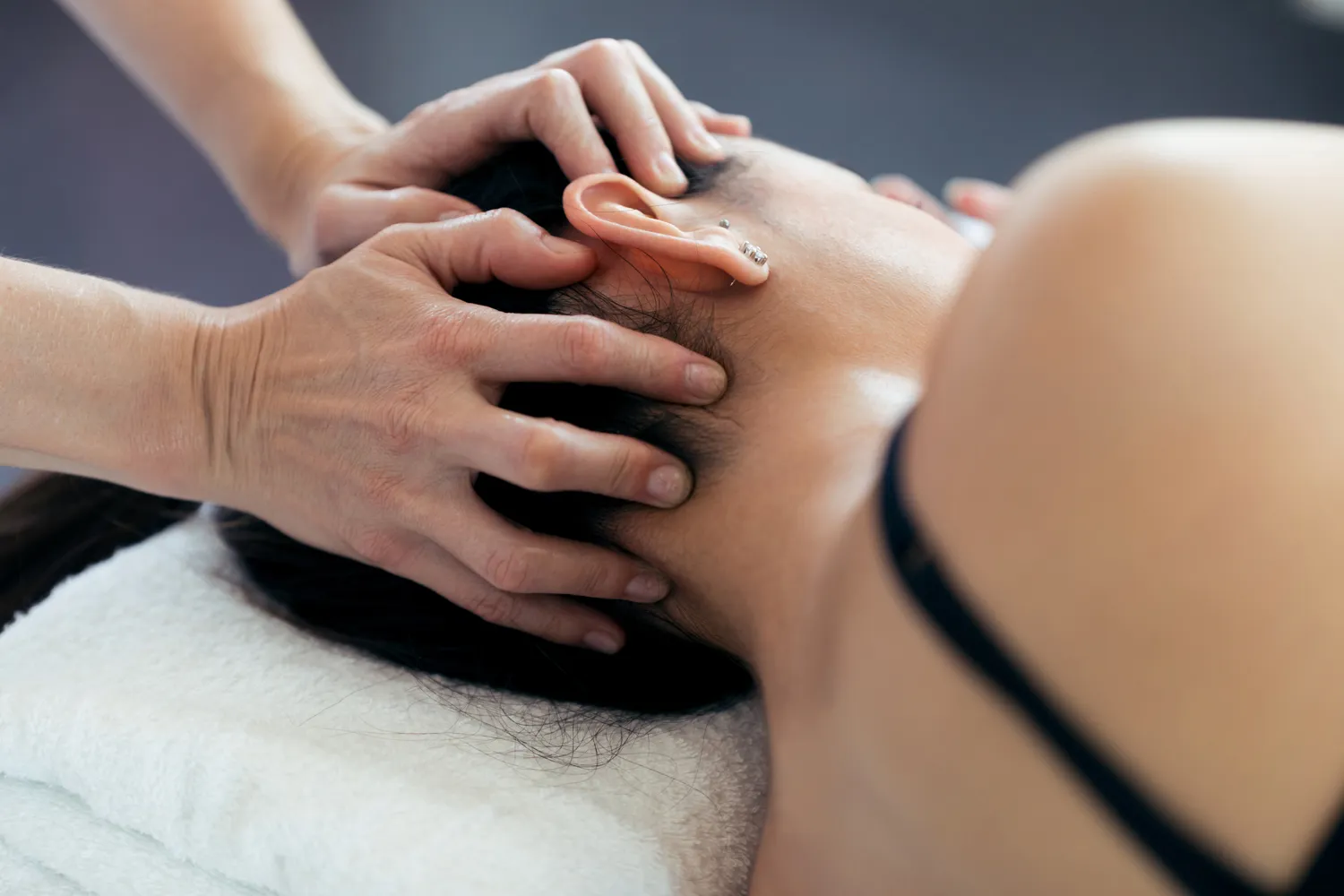 Osteopath close to me Mississauga Toronto for Craniosacral Therapy